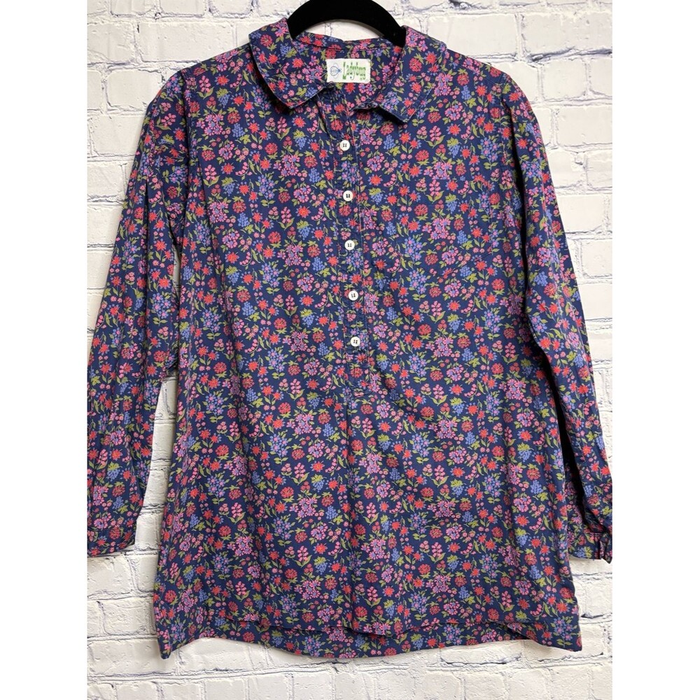 VINTAGE Ladybug Navy Blue Ditsy Floral Retro Preppy Cottagecore Popover Shirt M
